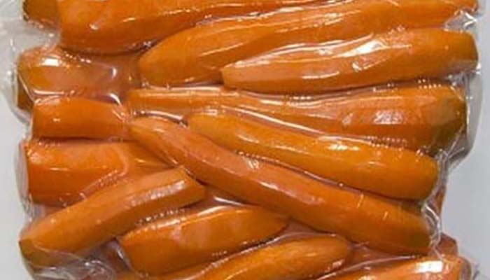 Морковь очищенная в вакуумной упаковке оптом в Минске